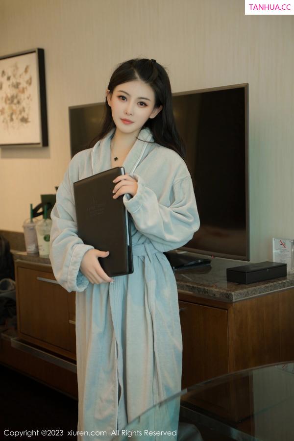   [XiuRen]高清写真图 2023.07.20 No.7107 柒喜小baby 情趣服饰第6张图片